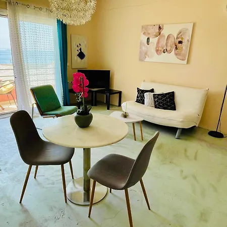 Ocean Eyes Apartment Ipsos